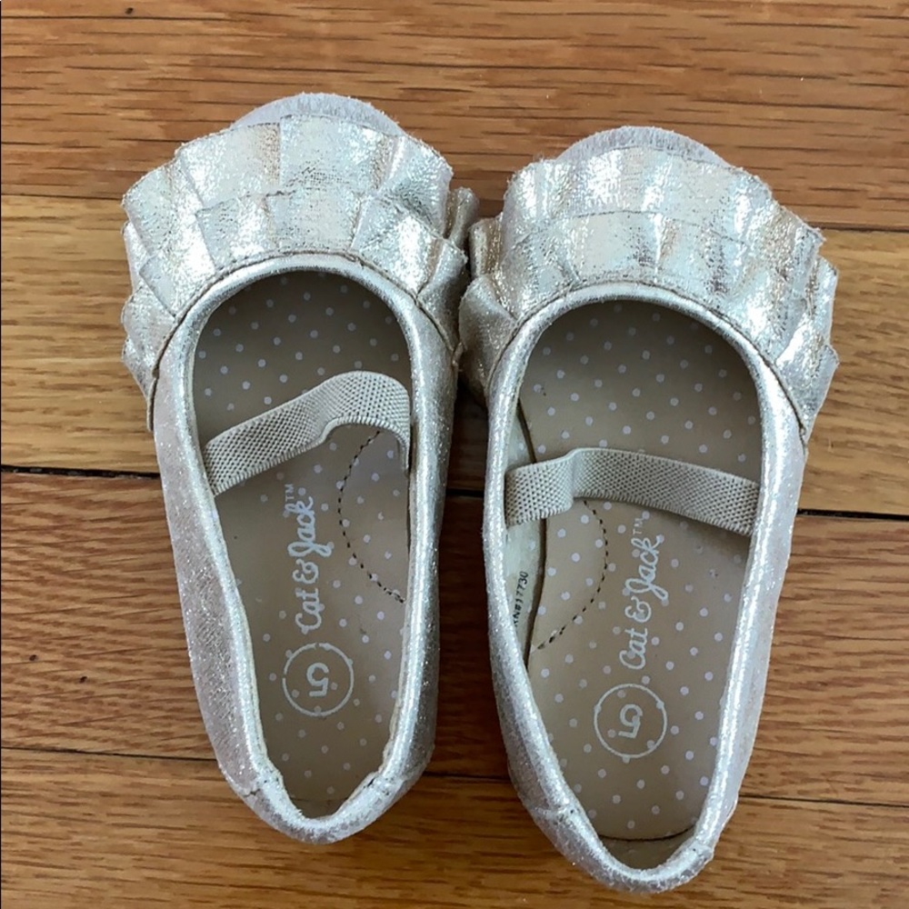 Gold sparkley ruffle shoes